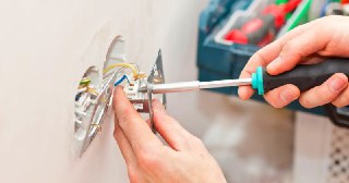 Электромонтажные работы Удомля цена 471 руб Электрика под ключ